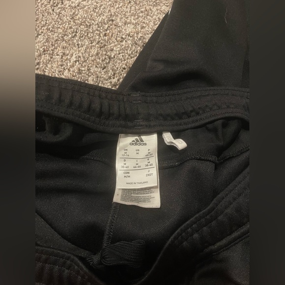 Adidas joggers size medium black and white - Picture 4 of 4
